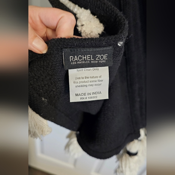 🔥👻 Rachel Zoe Viral Ghost Throw Blanket 50" x 60" NWT Black and White - Picture 5 of 5